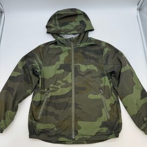 GAP Kids Camouflage Hooded Jacket Boys Size M (8–9)